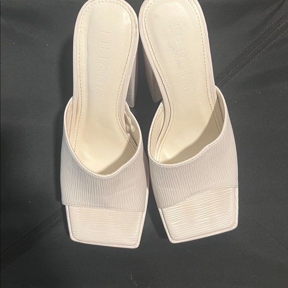 Liliana White Platform Sandals - Picture 3 of 3
